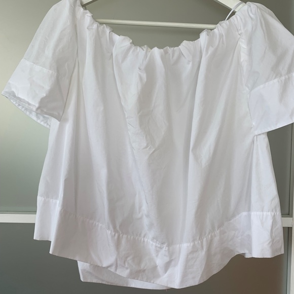 Vince off the shoulder top. White. Size M - Picture 4 of 5